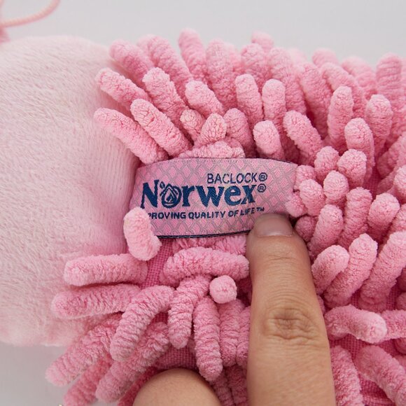 Norwex Hand Towel Pet To Dry Pink Pig Hanging Kids Chenille Microfiber - Picture 4 of 5